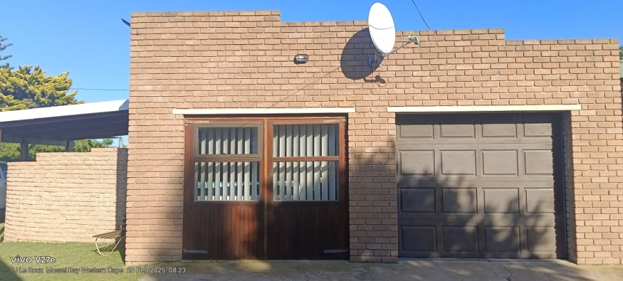 5 Bedroom Property for Sale in Hartenbos Central Western Cape